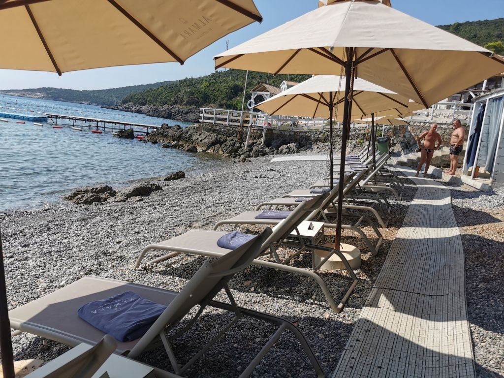 Almara Beach club Luštica