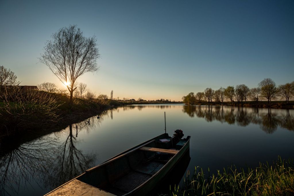 Bečmensko jezero kod Surčina