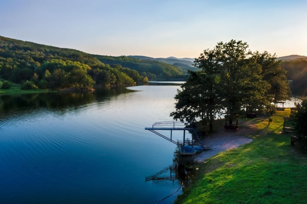 Borsko jezero kod Bora