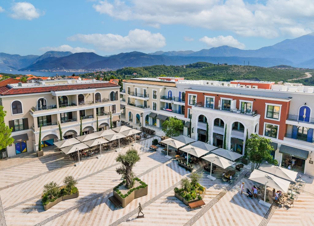Luštica Bay Centrale