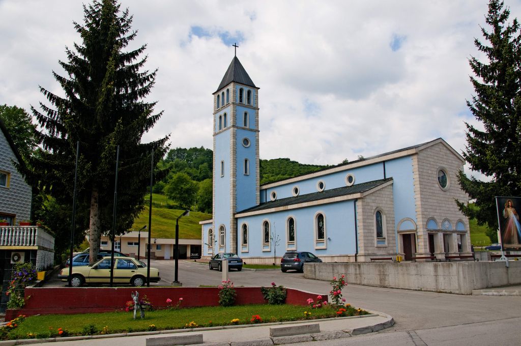 Crkva presvetog srca Isusovog Prozor Rama