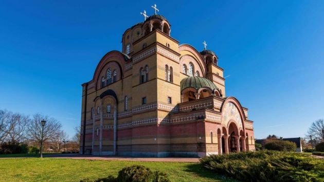 Crkva sabora svetih apostola Apatin