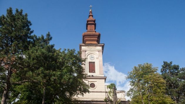 Crkva Svetih arhangela Mihaila i Gavrila Uljma