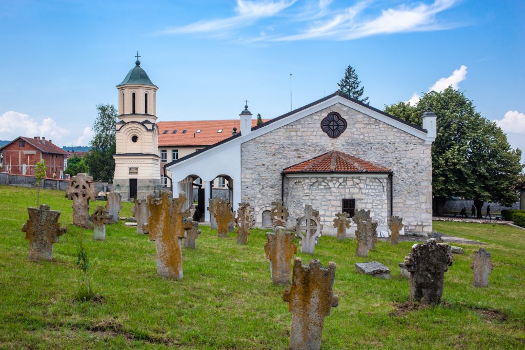 Crkva sošestvija Svetog Duha Vlasotince