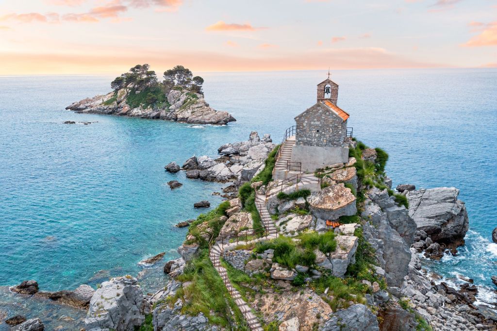 crkva Svete neđelje Petrovac