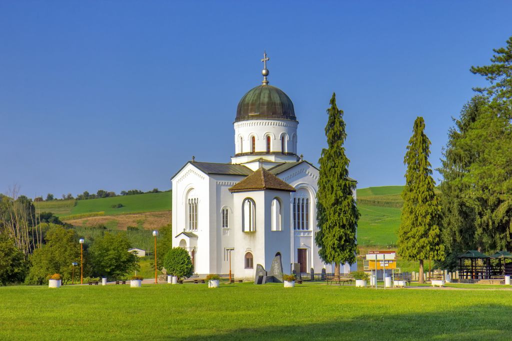 Crkva Svetog Đorđa i Spomenički kompleks Bela Crkva Krupanj