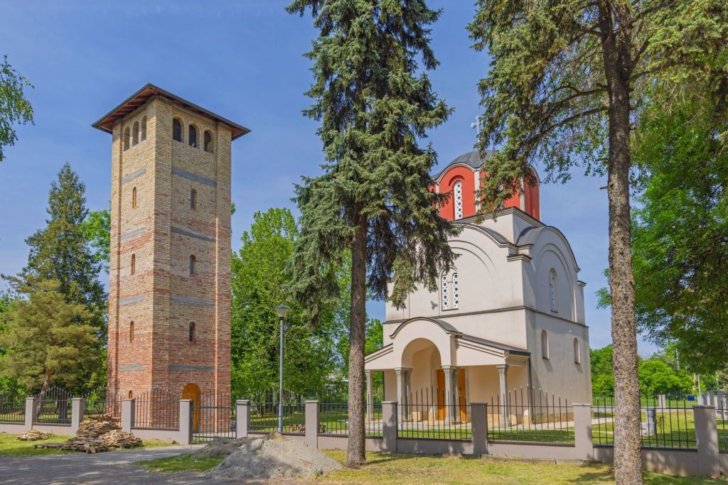 Crkva Svetog kralja Stefana Dečanskog Zemun