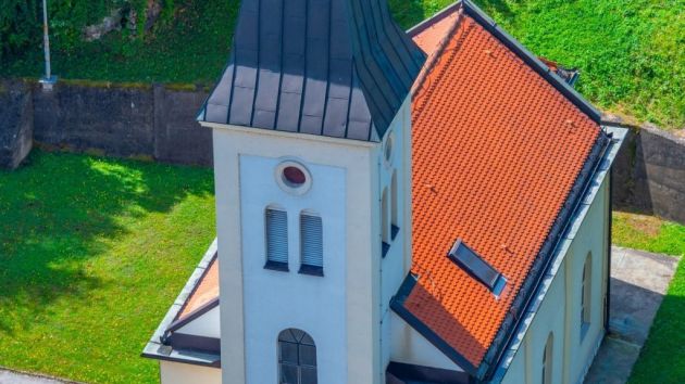 Katolička crkva Svetog Petra i Pavla Tešanj