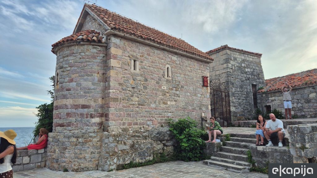 Crkva Svetog Save Osvećenog Budva