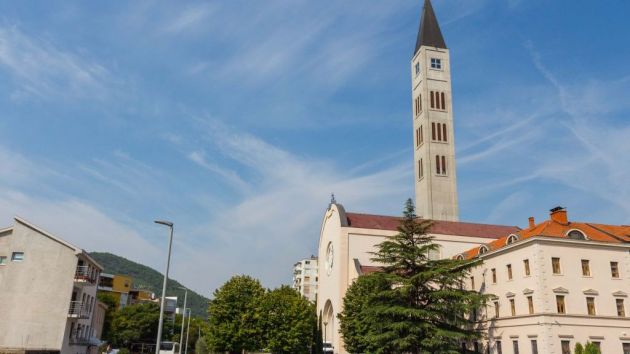 Franjevačka crkva i samostan svetog Petra i Pavla Mostar