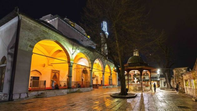 Gazi Husrev begova džamija Baščaršija Sarajevo