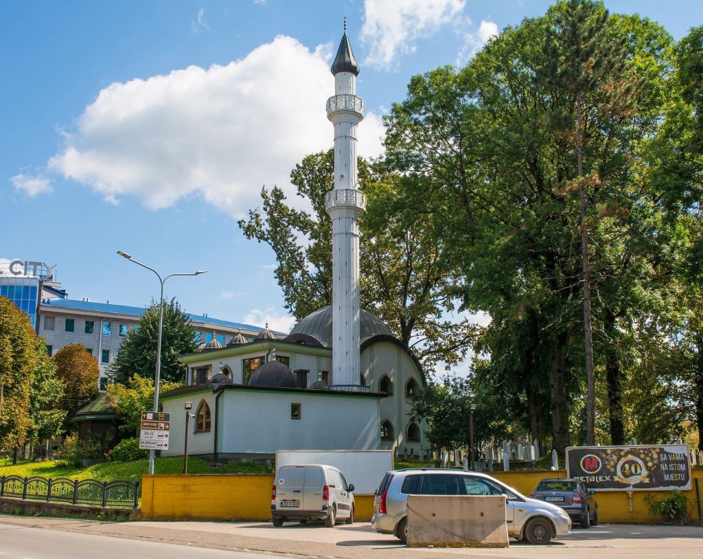 Gradska džamija sa haremom Prnjavor