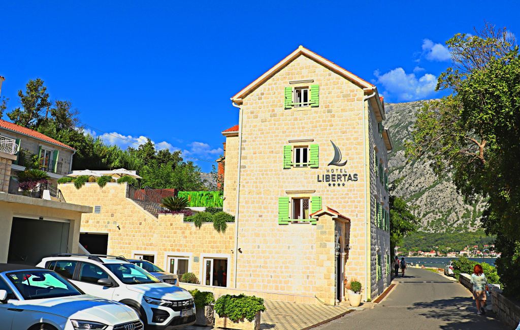 Hotel Libertas Kotor