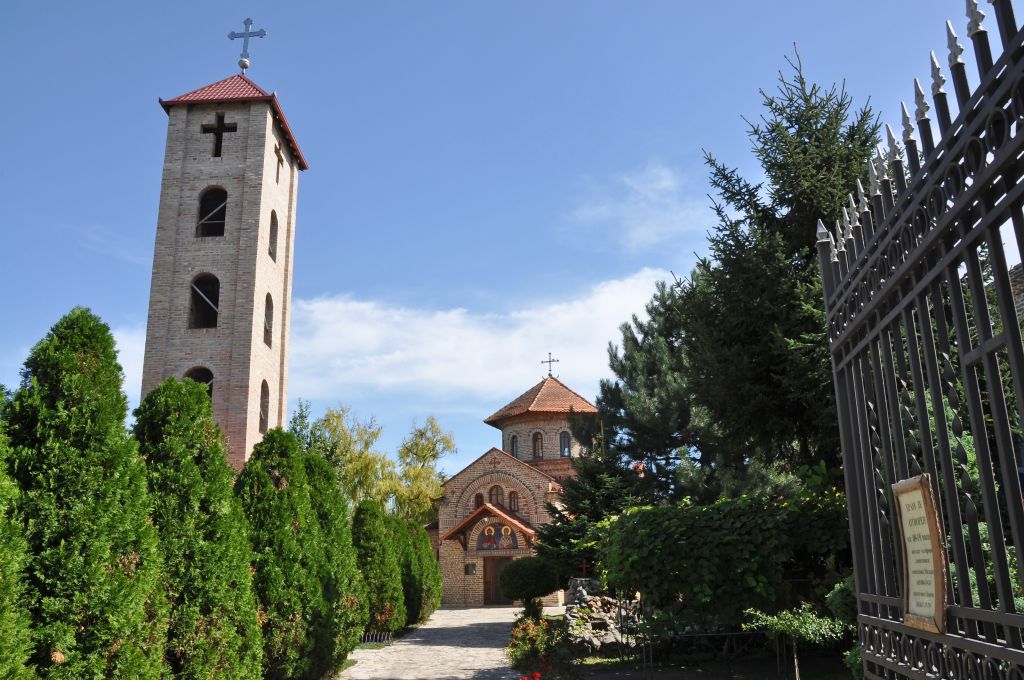 Hram Kirila i Metodija Kačarevo Pančevo