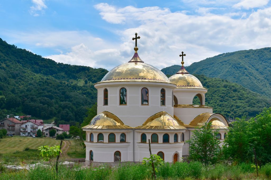 Saborni Hram Svetog Makarija Sokolovića Plužine
