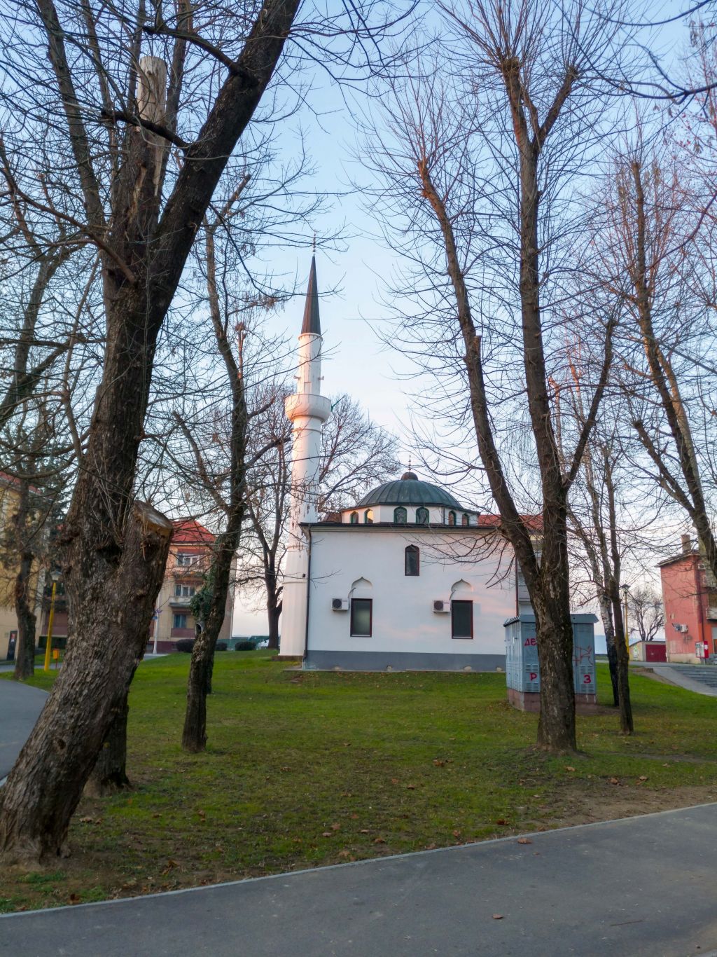 Husein begova džamija Brod