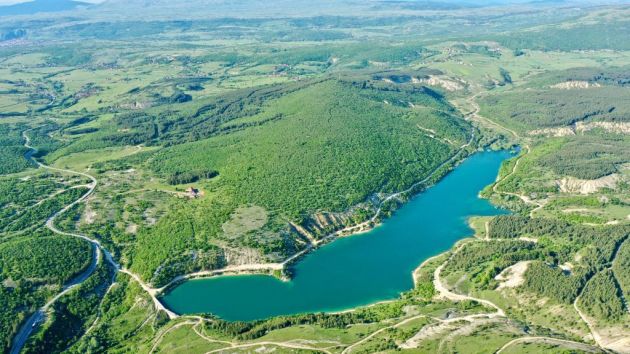 jezero Mandek kod Livna
