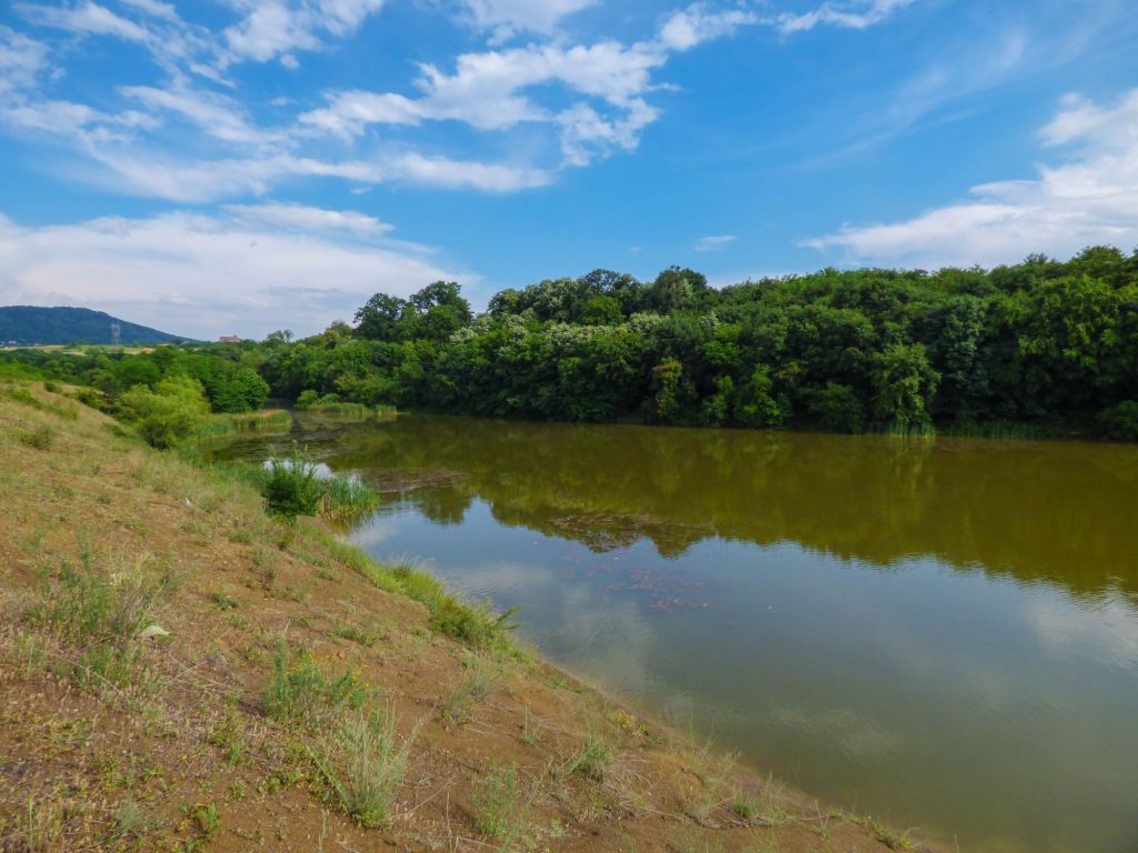 jezero Pariguz u Resniku