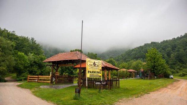 Kafana Izvor Lisine Strmosten Despotovac