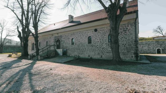 Kamena kuća na tvrđavi Kastel
