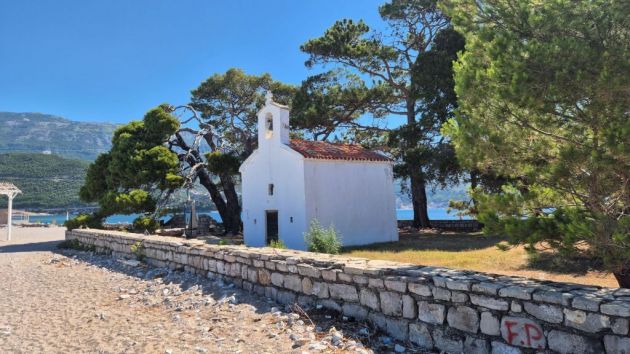 Katolička crkva Svetog Nikole Budva