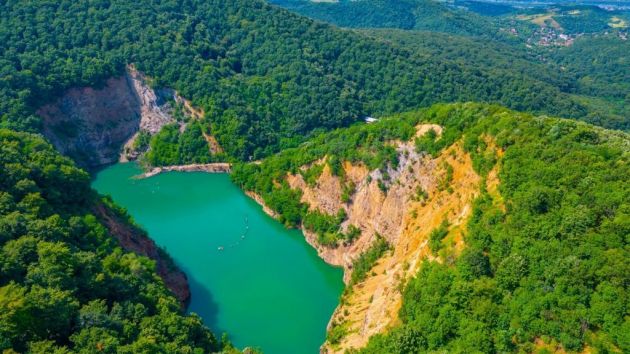 Ledinačko jezero na Fruškoj Gori