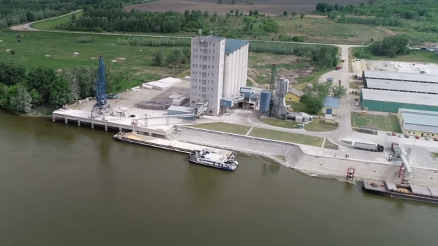 Luka Bogojevo na Dunavu kod Odžaka