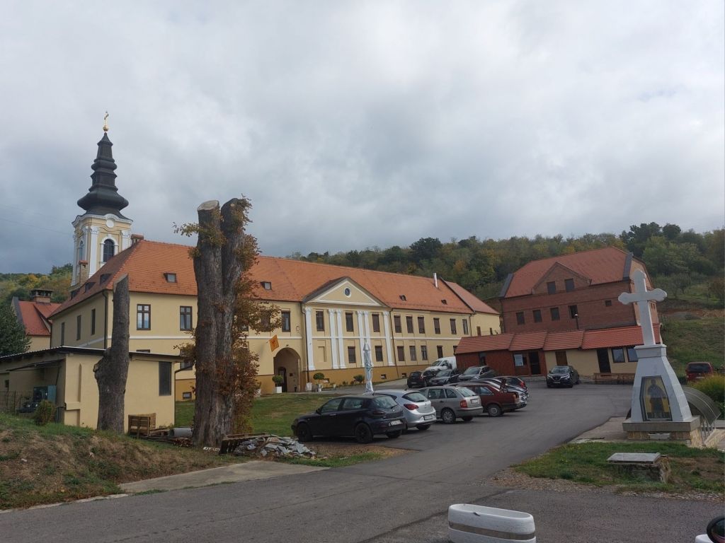 manastir Kuveždin na Fruškoj Gori
