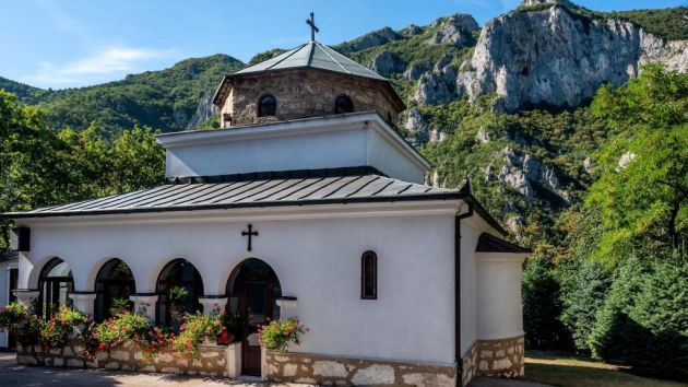 Manastir Preobraženje Ovčar banja