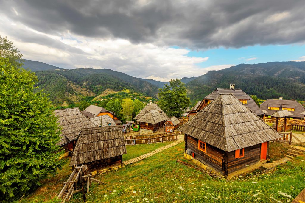 turističko naselje Mećavnik Drvengrad Mokra Gora