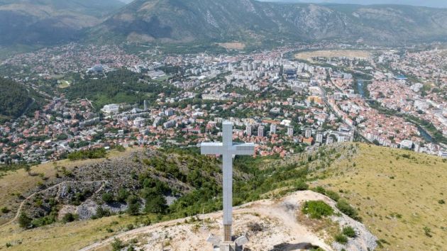 Milenijumski križ Mostar