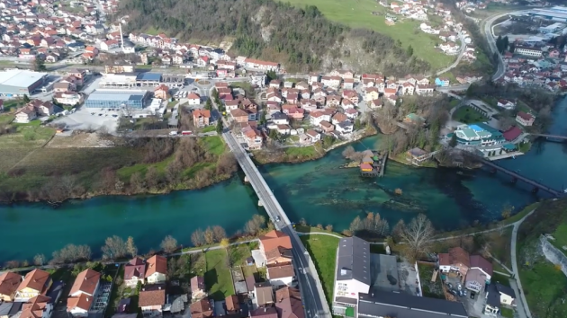 Most na rijeci Uni Bosanska Krupa Otoka