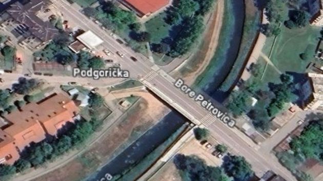 Most u Dragoljuba Jovanovića preko Crnice Paraćin