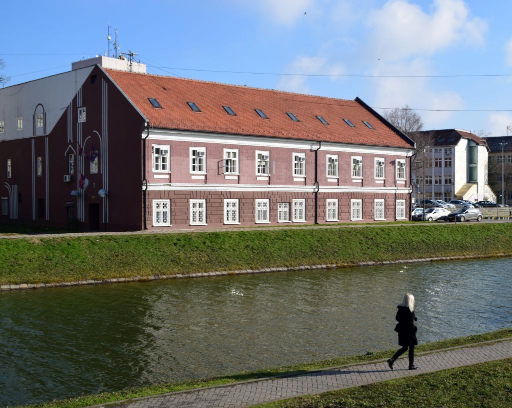 Osnovna i srednja muzička škola Josif Marinković Zrenjanin