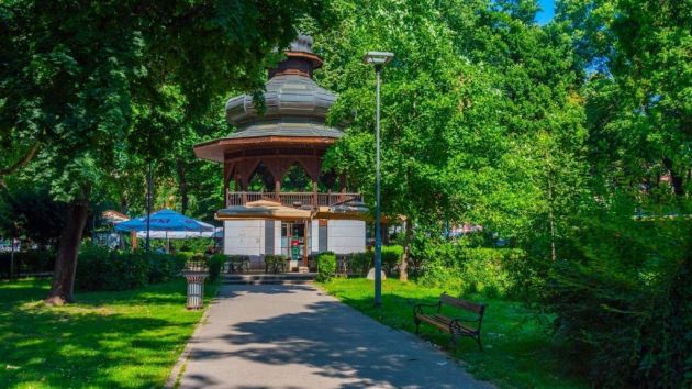 Park i Muzički paviljon At mejdan Sarajevo