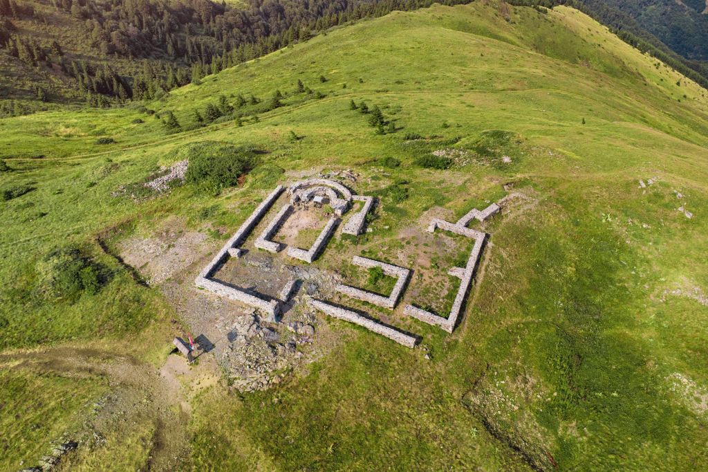Arheološki lokalitet Nebeske stolice Kopaonik
