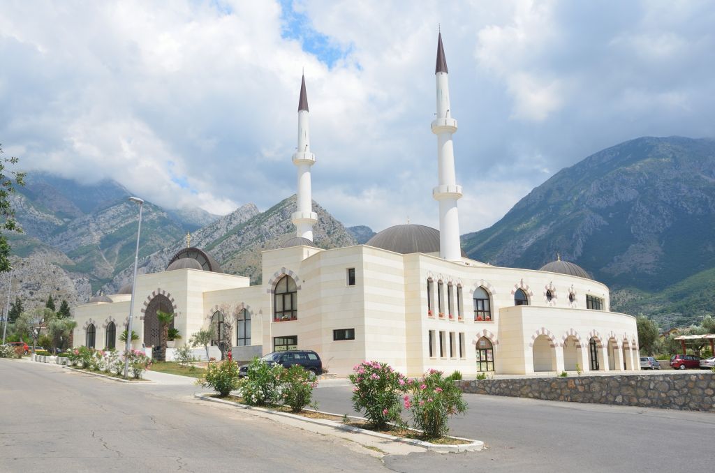Džamija Selimija i Islamski kulturni centar Bar