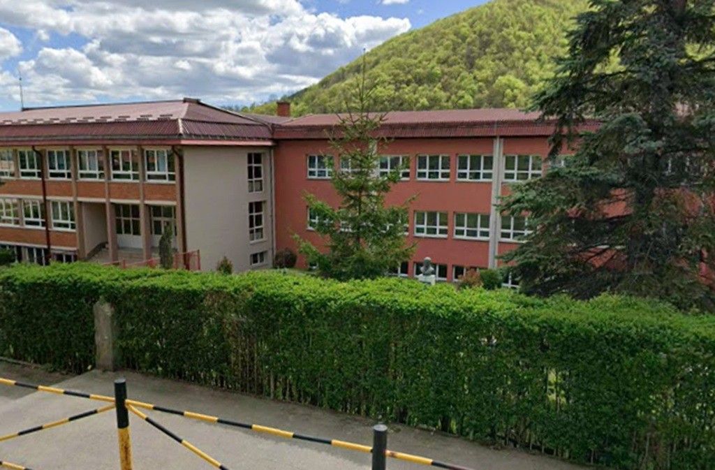 Osnovna škola Jovan Jovanović Zmaj Brus