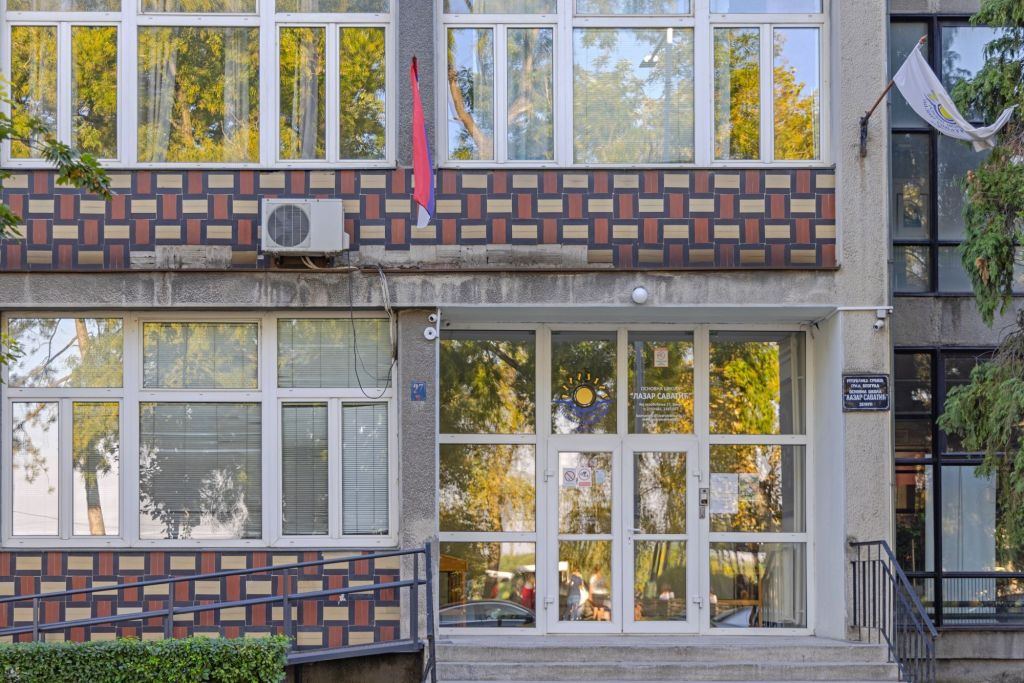 Osnovna škola Lazar Savatić Zemun