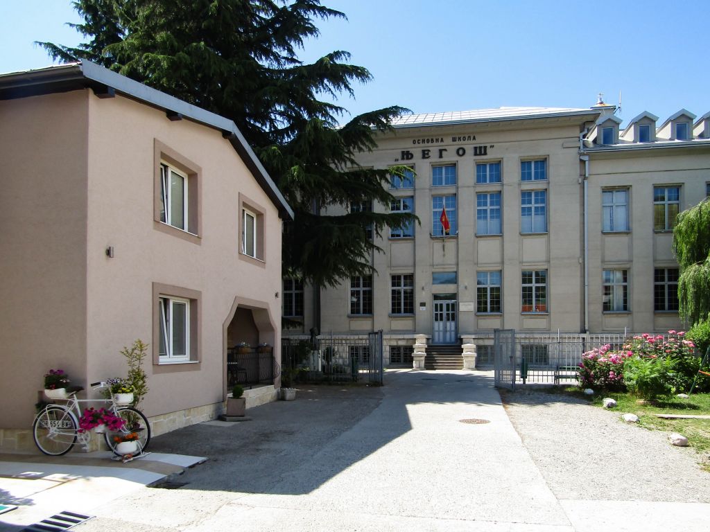 Osnovna škola Njegoš Cetinje