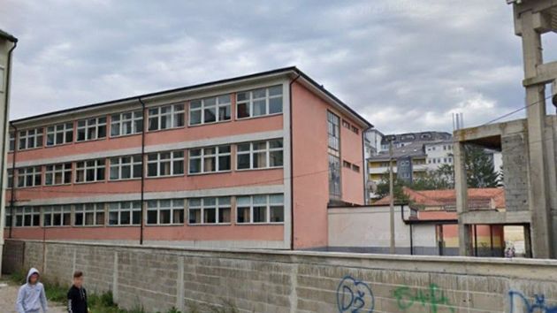 Osnovna škola Rifat Burdžović Tršo Tutin