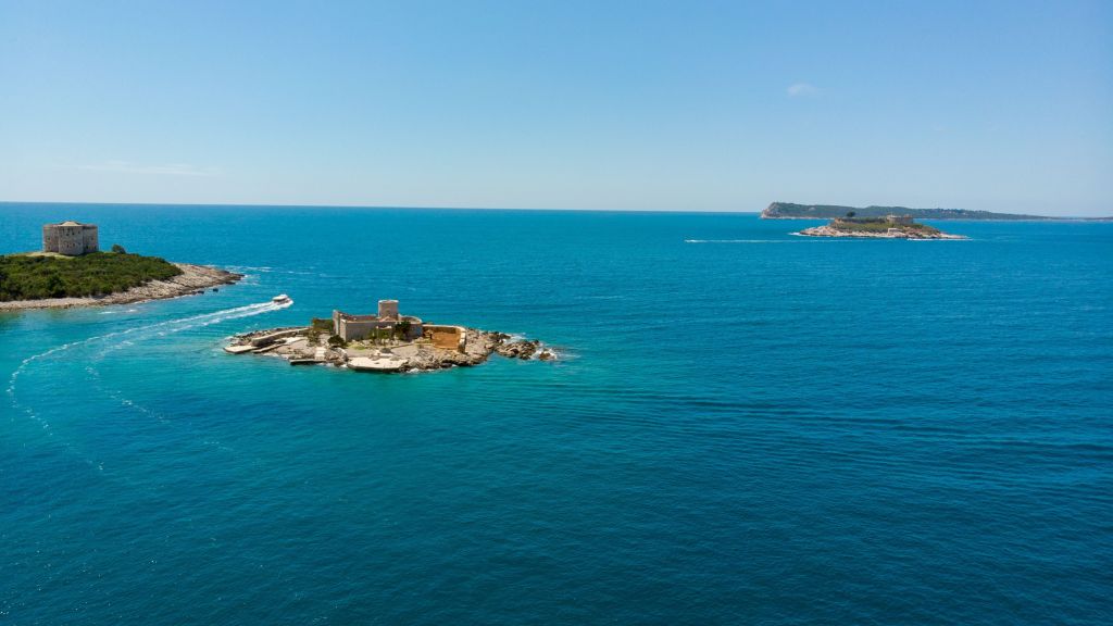 Ostrvo Gospa od Mirišta Luštica Boka Kotorska