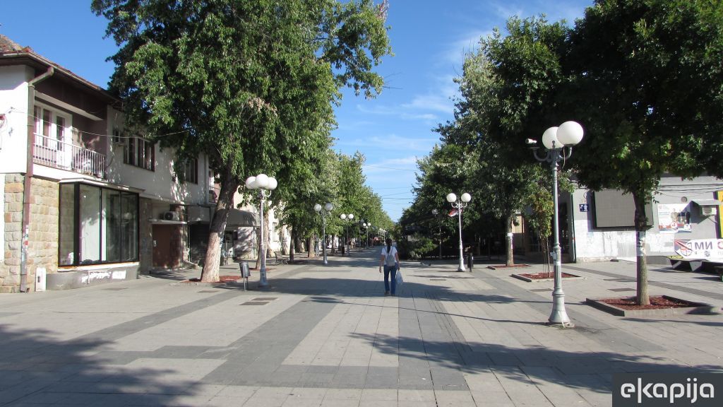 Pešačka zona Karađorđeva Lazarevac