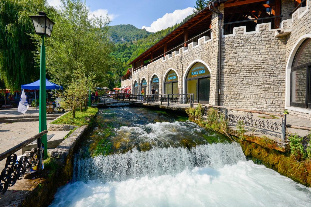 Plava voda Travnik