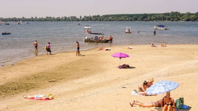 plaža Lido na Velikom ratnom ostrvu