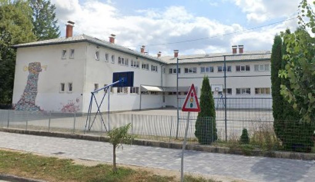 Prva osnovna škola Velika Kladuša