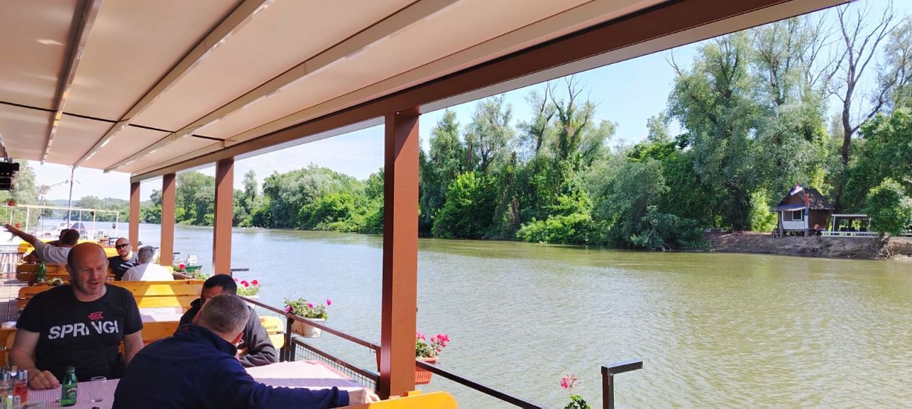 Restoran Jabukov cvet Banatski Brestovac kod Pančeva