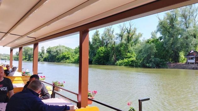 Restoran Jabukov cvet Banatski Brestovac kod Pančeva