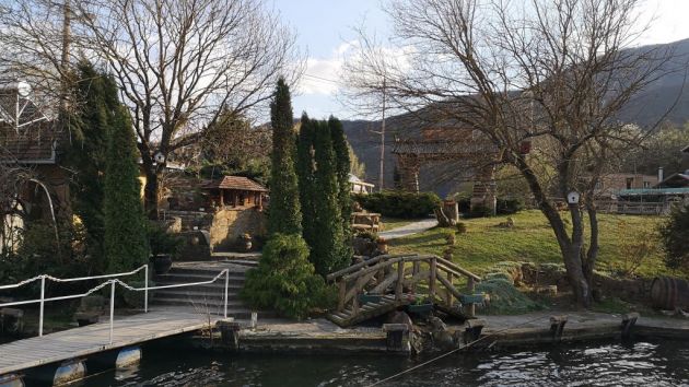 Restoran splav Lanterna Međuvršje Čačak