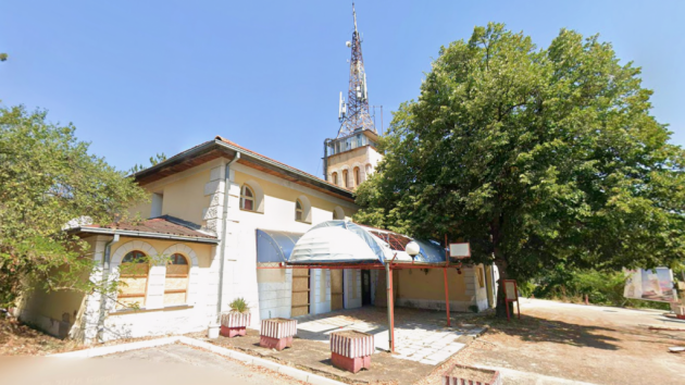 Restoran i zamak Savićevac Hisar Prokuplje